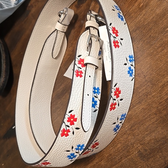 Coach New With Tags Cream Floral Strap Leather - Picture 3 of 7